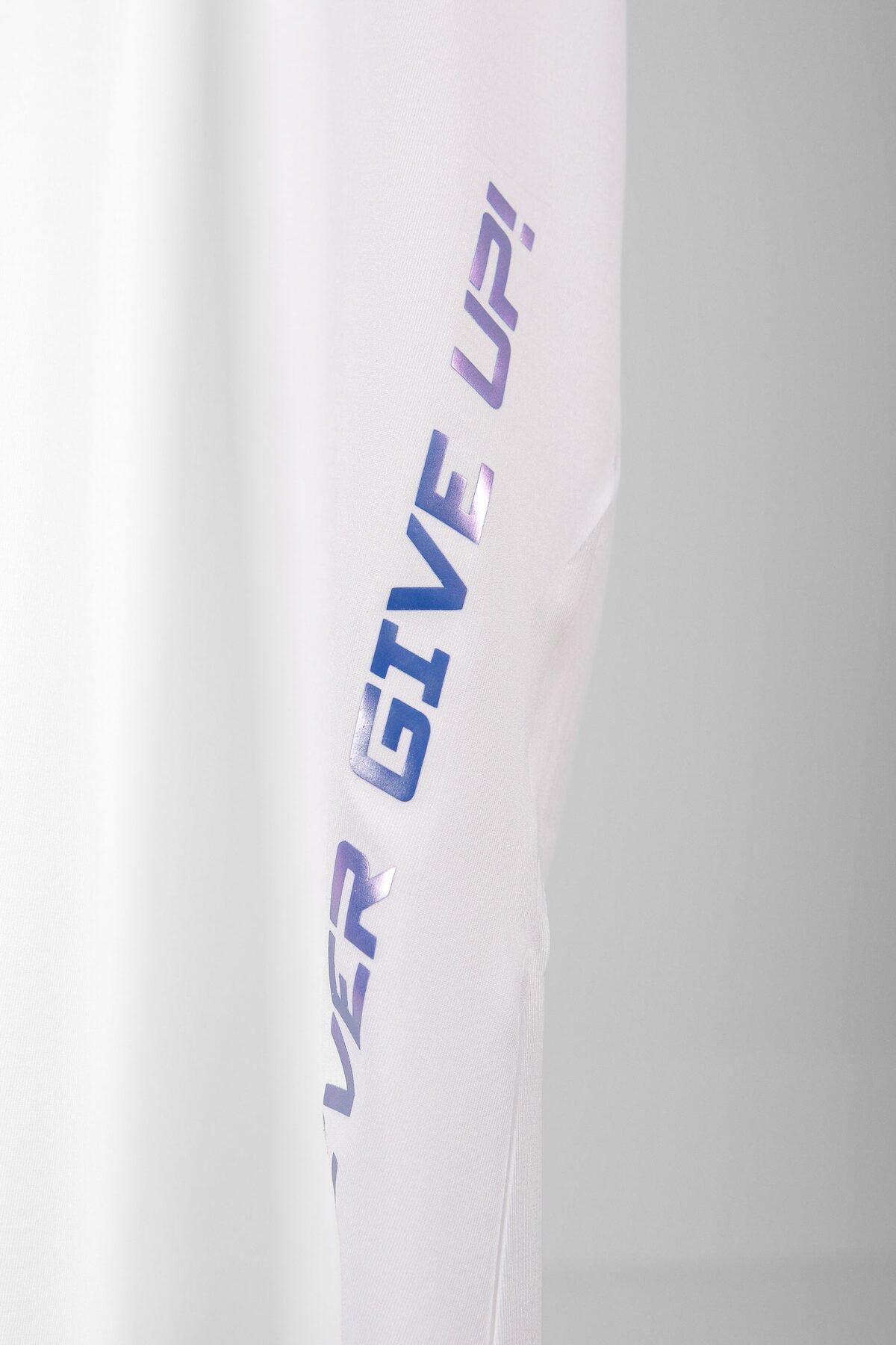 T-SHIRT "NEVER GIVE UP!" - Image 5